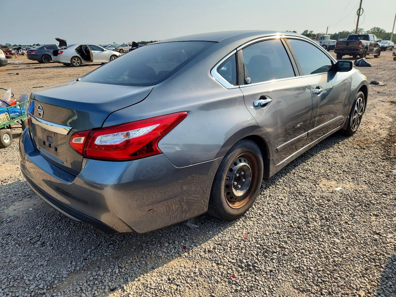 2016 NISSAN ALTIMA 2.5 S — Фото 10 из 12