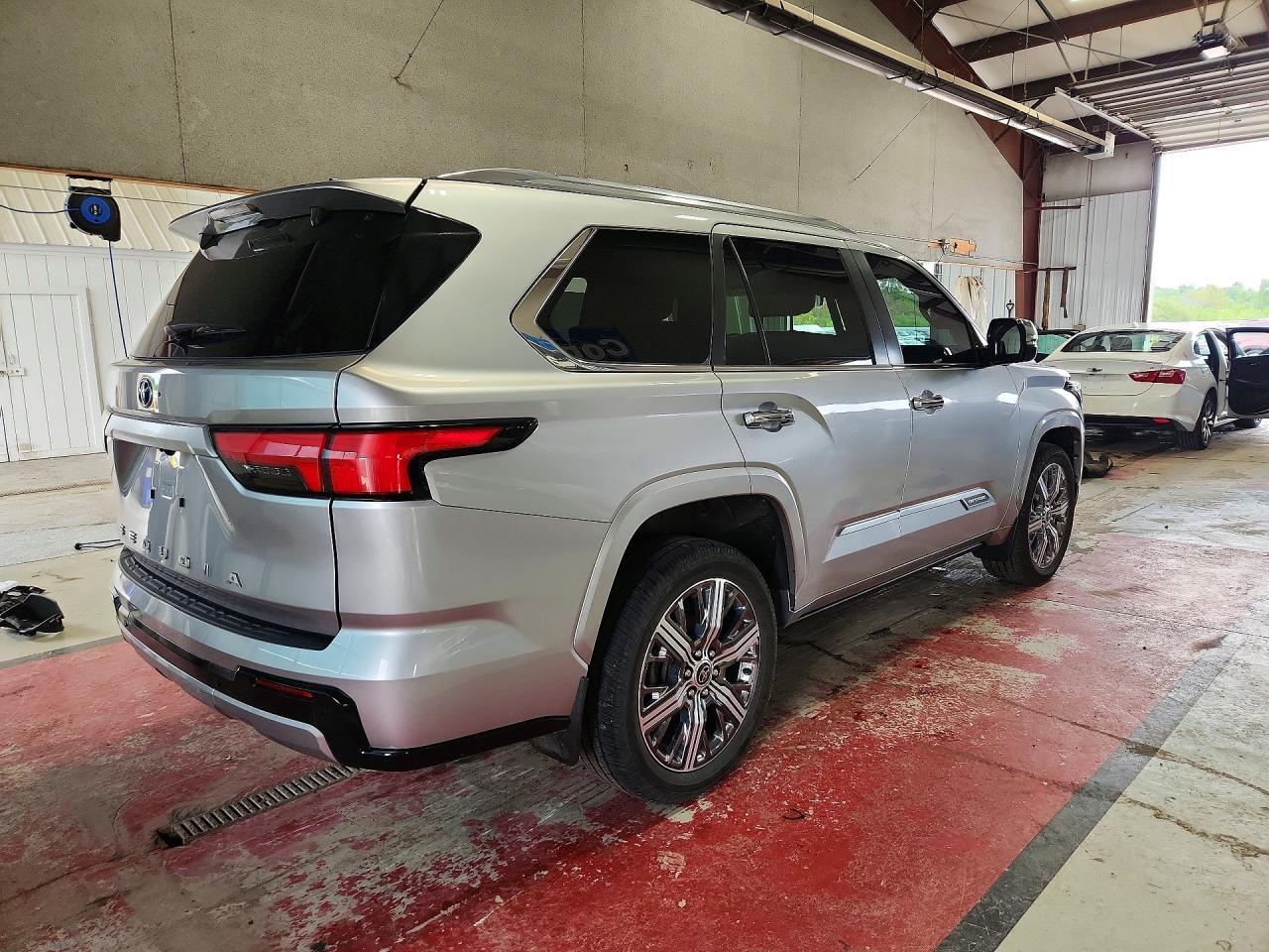 2024 TOYOTA SEQUOIA CAPSTONE — Фото 3 из 14