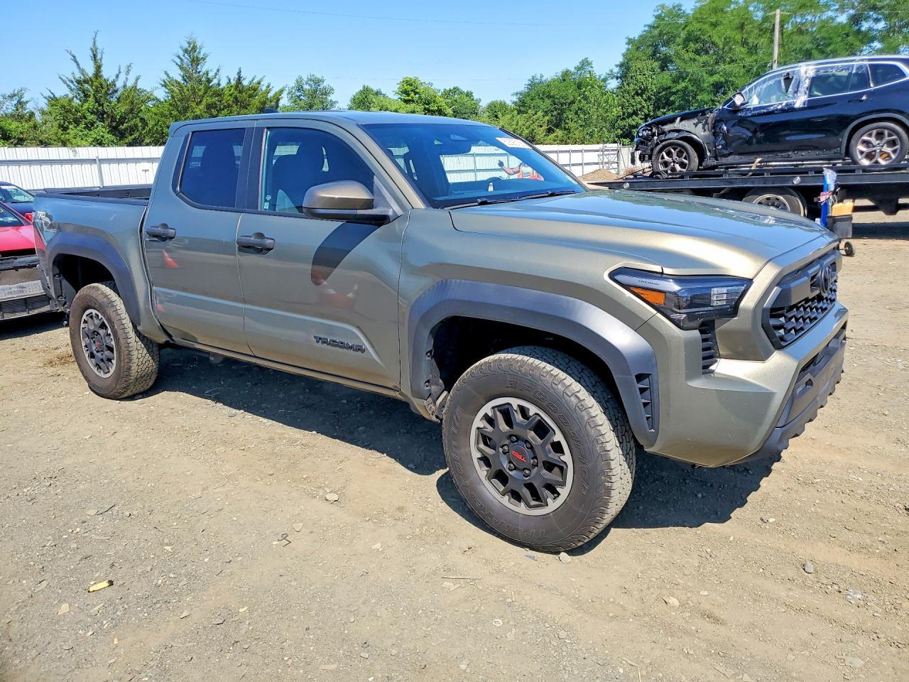 2024 TOYOTA TACOMA TRD OFF-ROAD — Фото 4 из 12