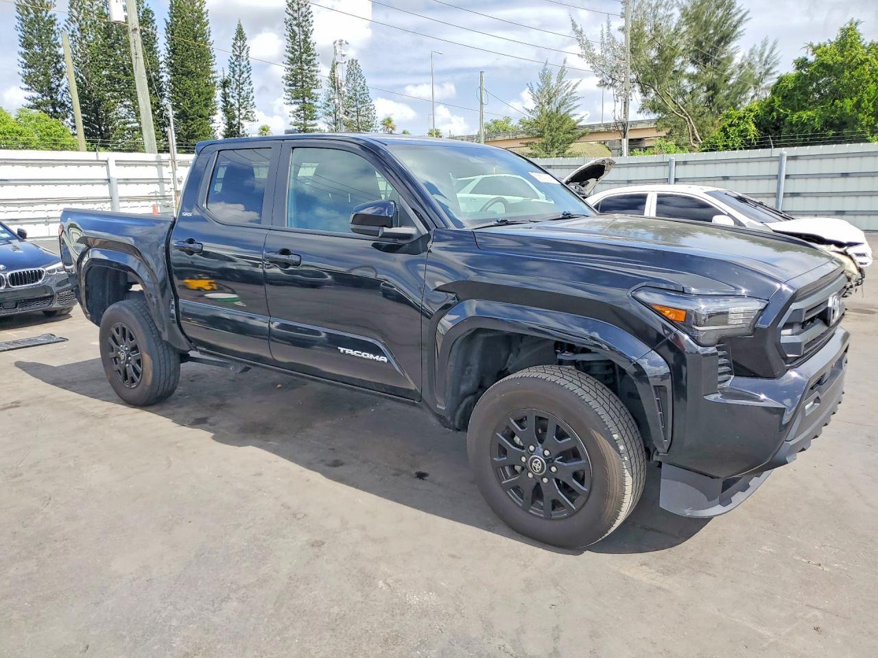 2024 TOYOTA TACOMA SR5 — Фото 4 из 12