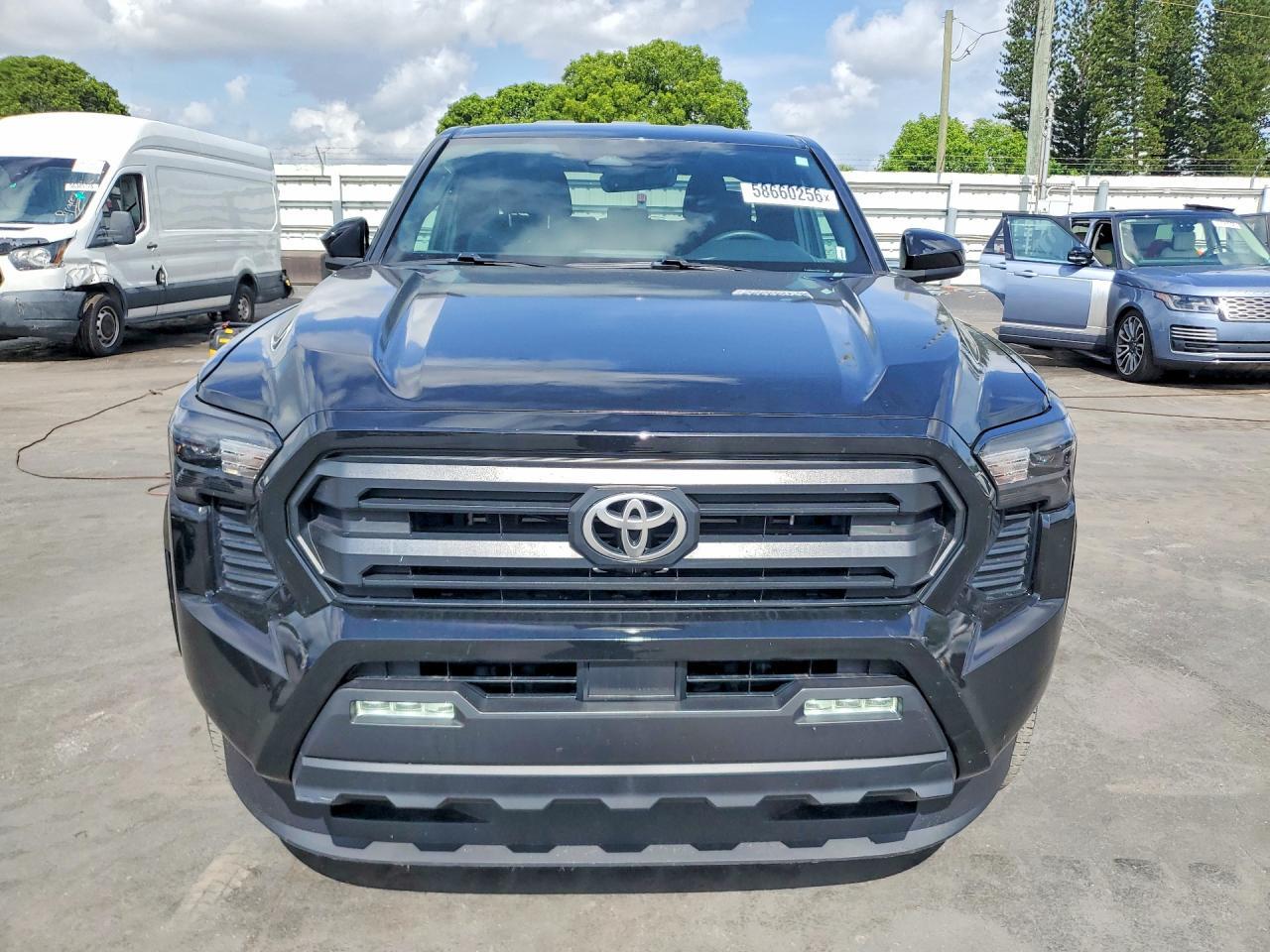 2024 TOYOTA TACOMA SR5 — Фото 5 из 12
