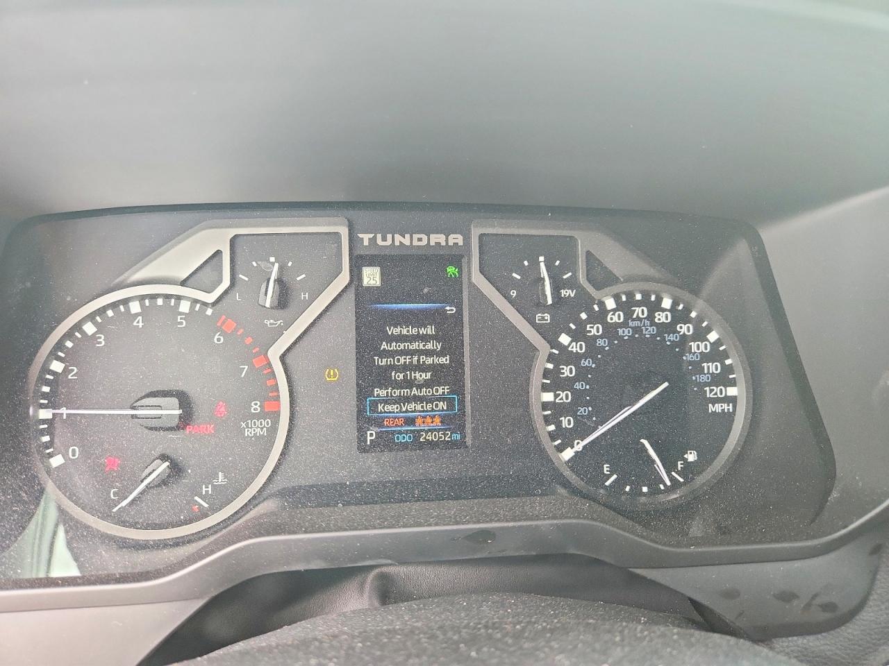 2024 TOYOTA TUNDRA SR5 — Фото 9 из 13