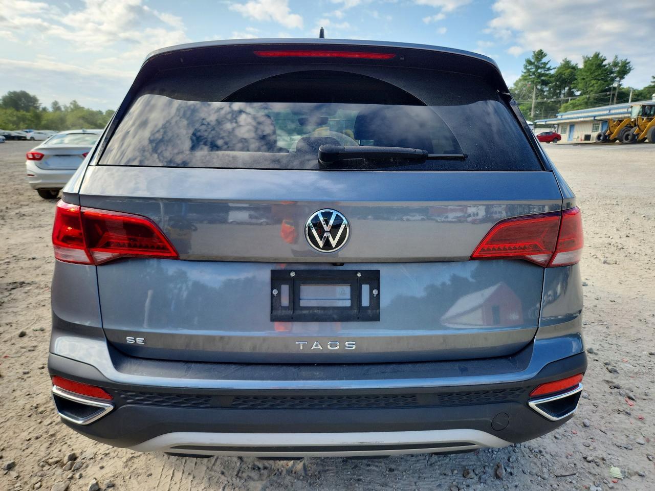 2024 VOLKSWAGEN TAOS SE — Фото 6 из 13