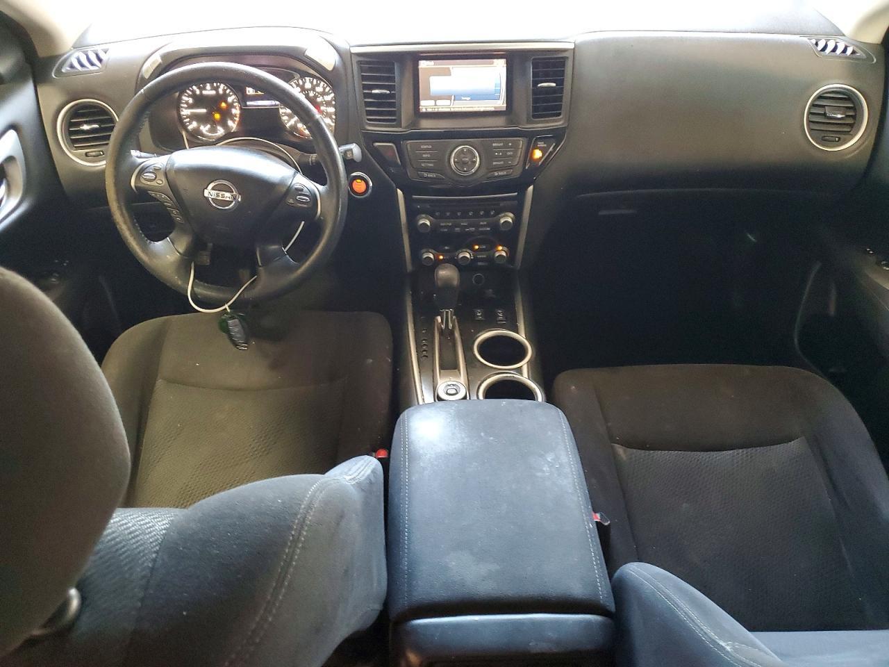2016 NISSAN PATHFINDER SV — Фото 8 из 13