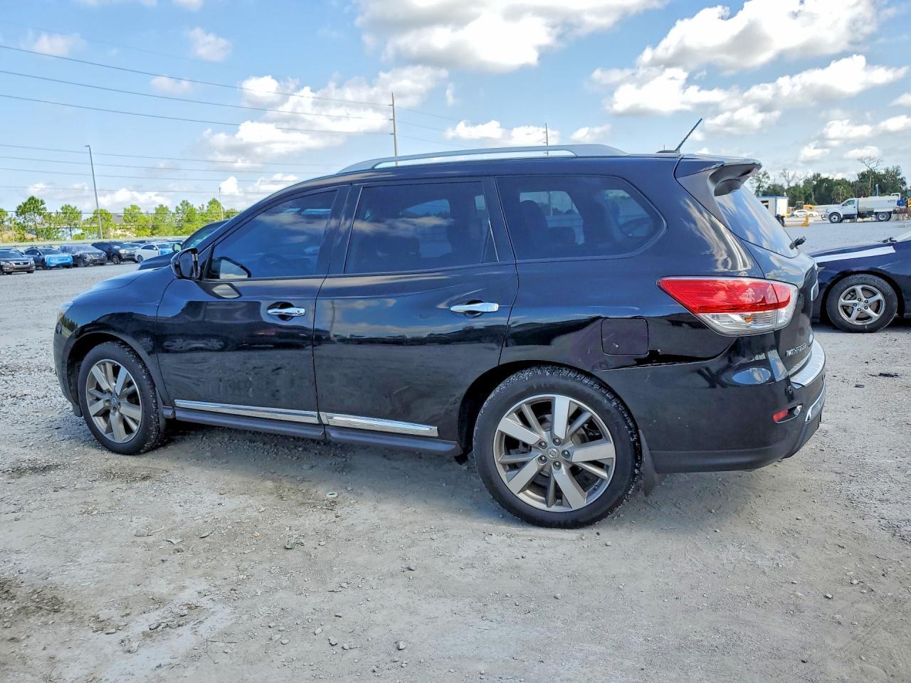 2016 NISSAN PATHFINDER PLATINUM — Фото 2 из 13