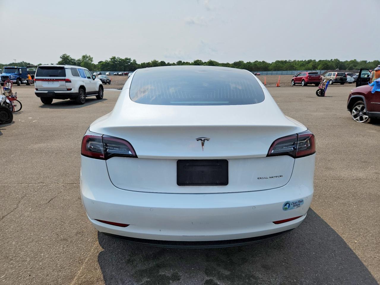 2020 TESLA MODEL 3 — Фото 6 из 12