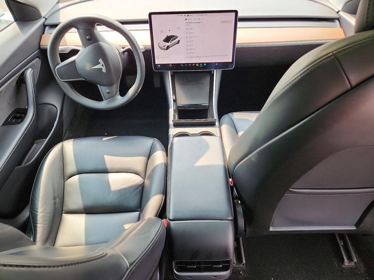 2020 TESLA MODEL 3 — Фото 8 из 12