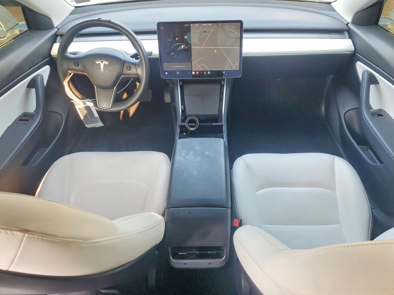 2020 TESLA MODEL 3 — Фото 8 из 12