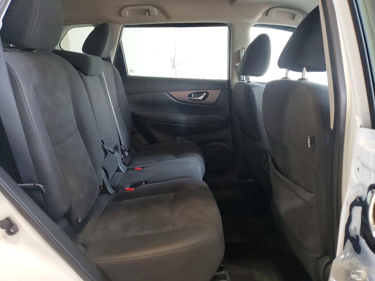 2016 NISSAN ROGUE SV — Фото 11 из 14