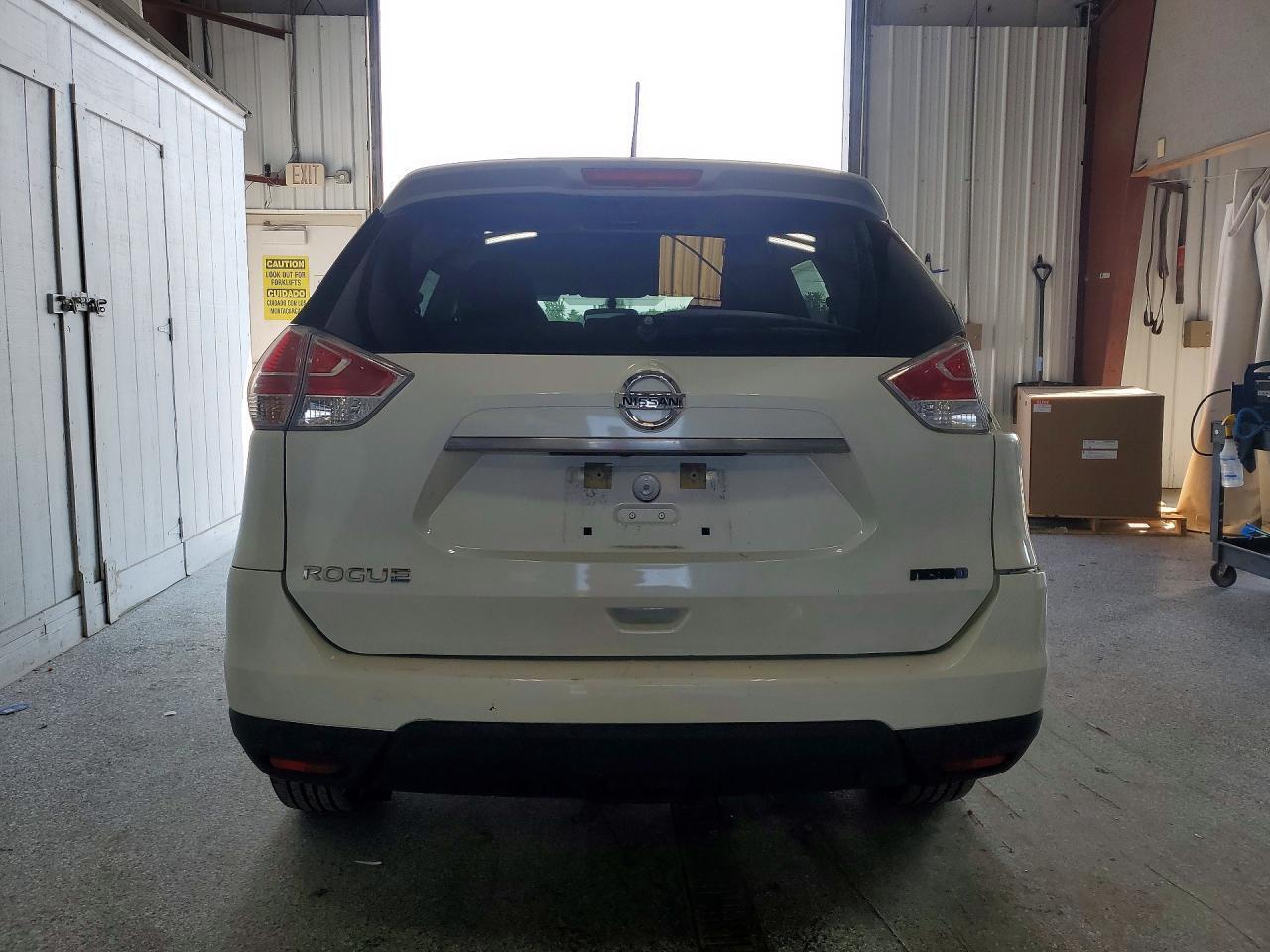2016 NISSAN ROGUE SV — Фото 6 из 14