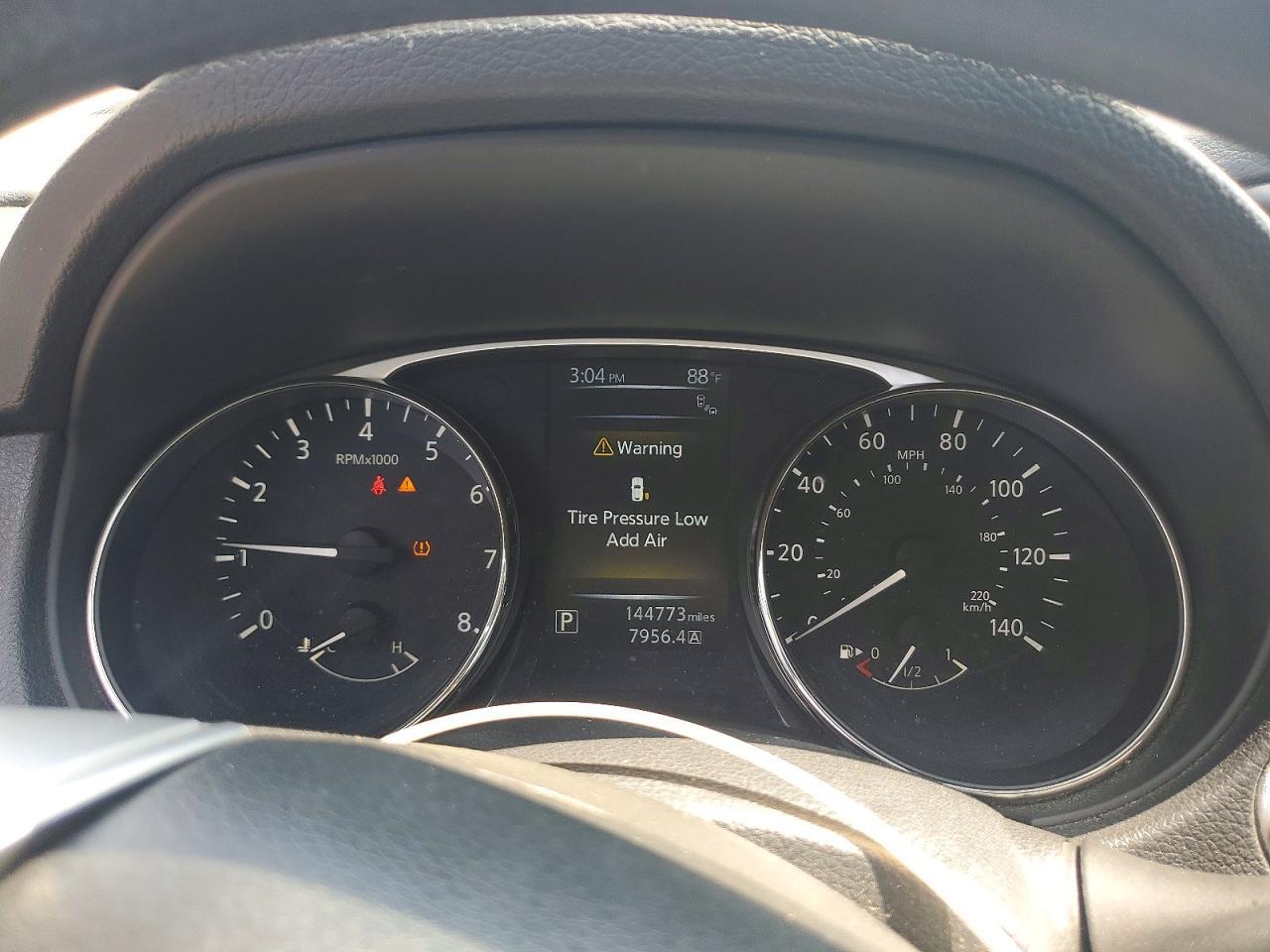 2016 NISSAN ROGUE SV — Фото 9 из 12