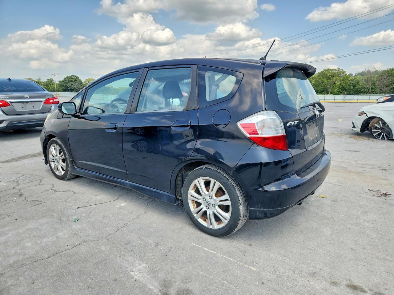 2010 HONDA FIT SPORT — Фото 2 из 13
