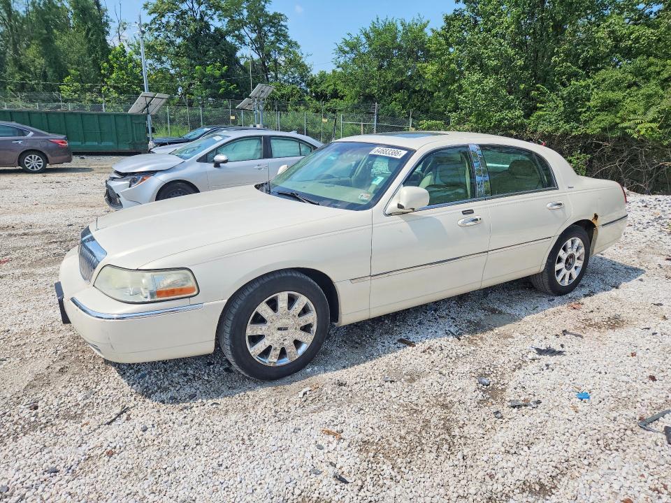 2007 LINCOLN TOWN CAR 1LNHM83W57Y613776
