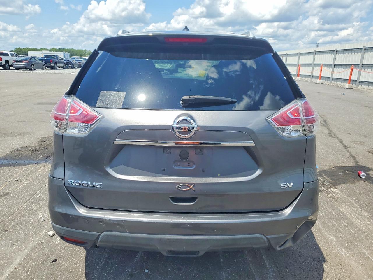 2016 NISSAN ROGUE SV — Фото 6 из 12
