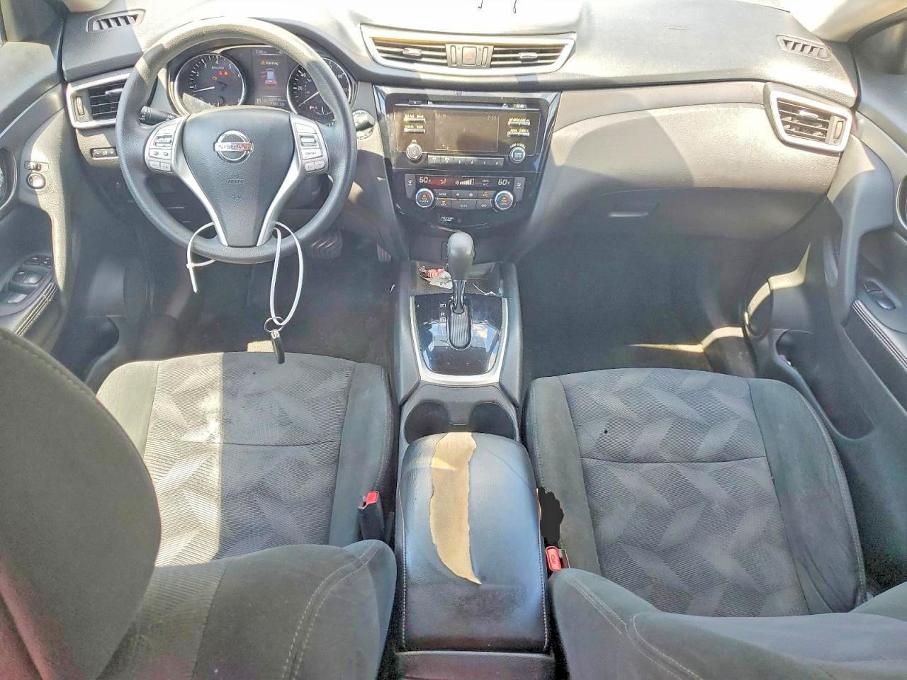 2016 NISSAN ROGUE SV — Фото 8 из 12