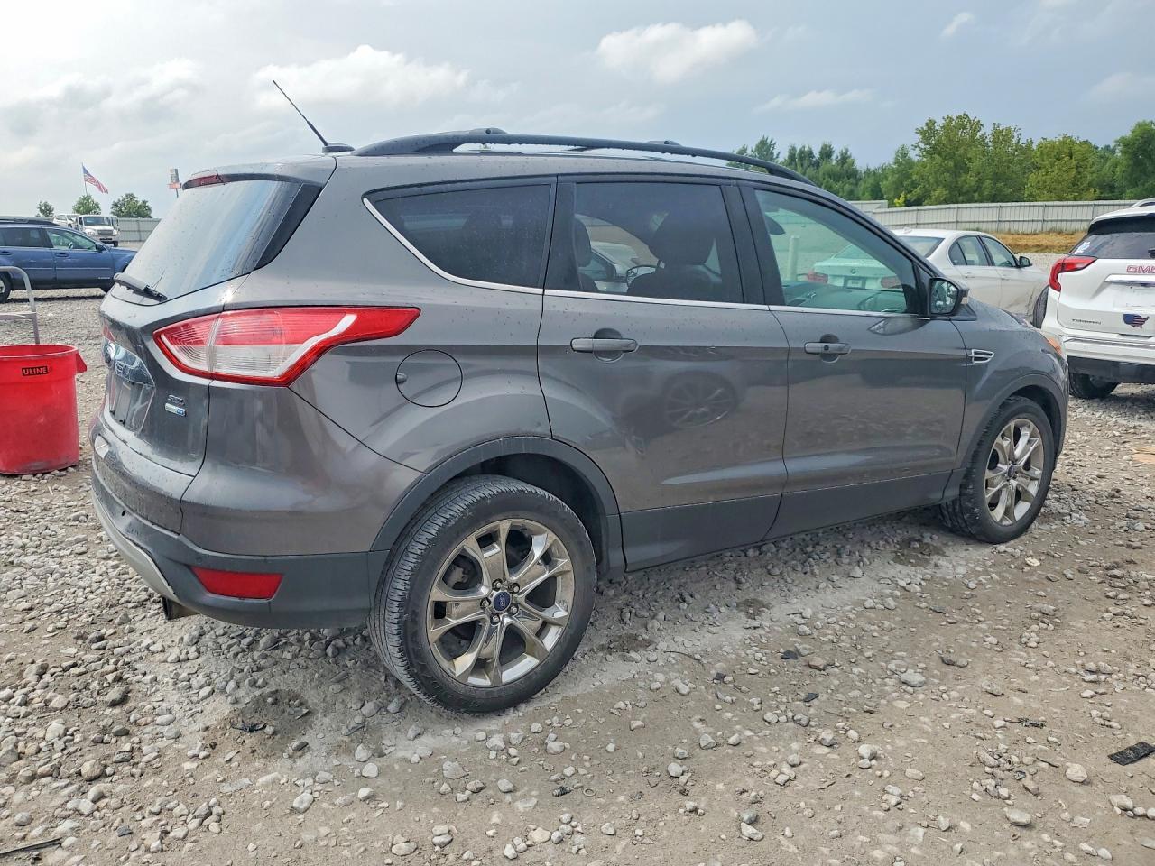 1FMCU9H96DUA33829 2013 FORD ESCAPE photo no. 3