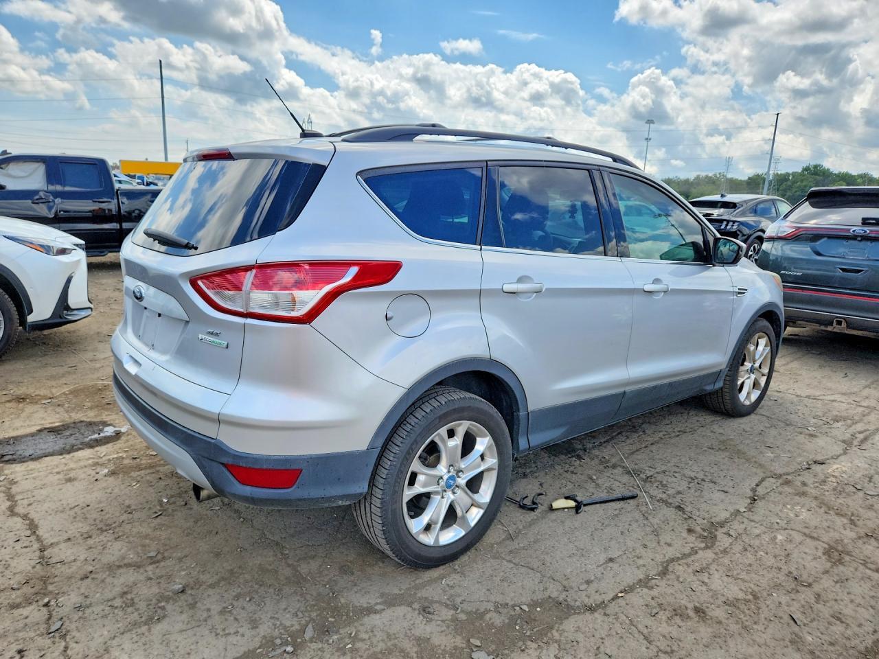 2013 FORD ESCAPE SE — Фото 3 из 13