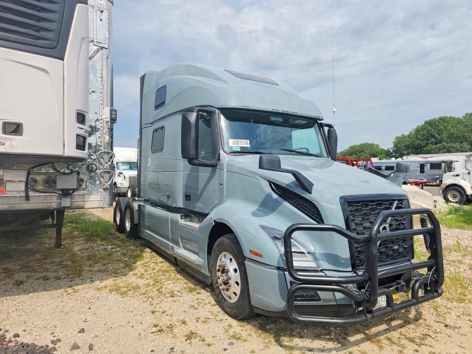 2024 VOLVO VNL SEMI TRUCK — Фото 4 из 13