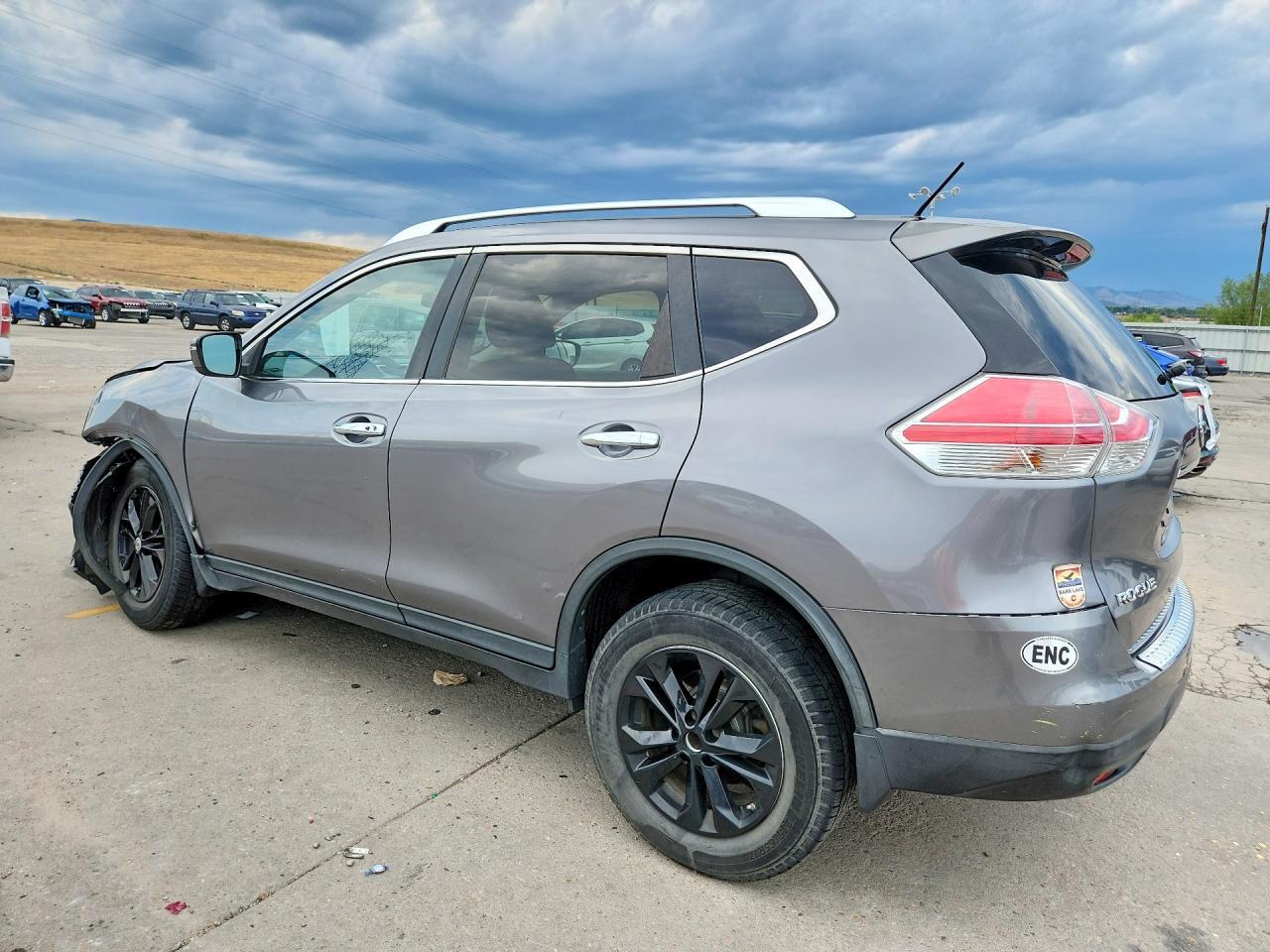 2016 NISSAN ROGUE SV — Фото 2 из 13
