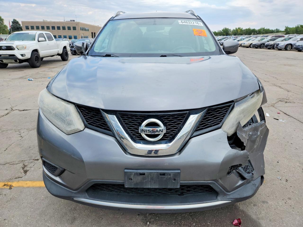 2016 NISSAN ROGUE SV — Фото 5 из 13