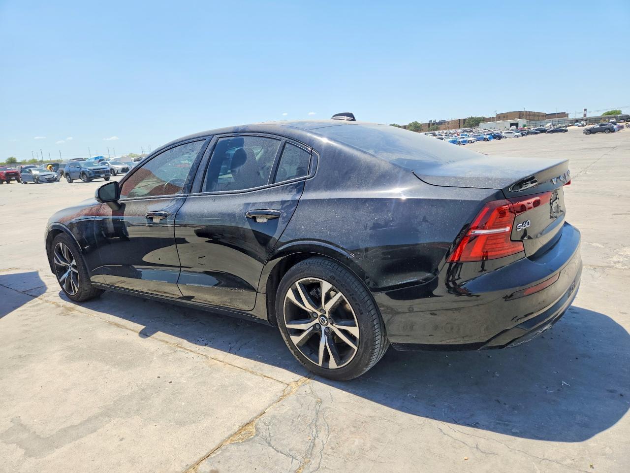 2024 VOLVO S60 PLUS — Фото 2 из 12
