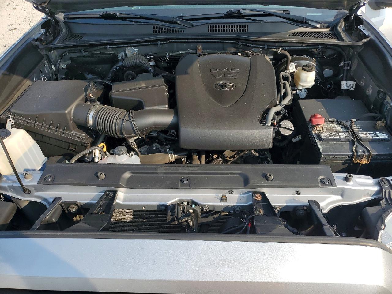 2020 TOYOTA TACOMA SR5 V6 — Фото 11 из 12