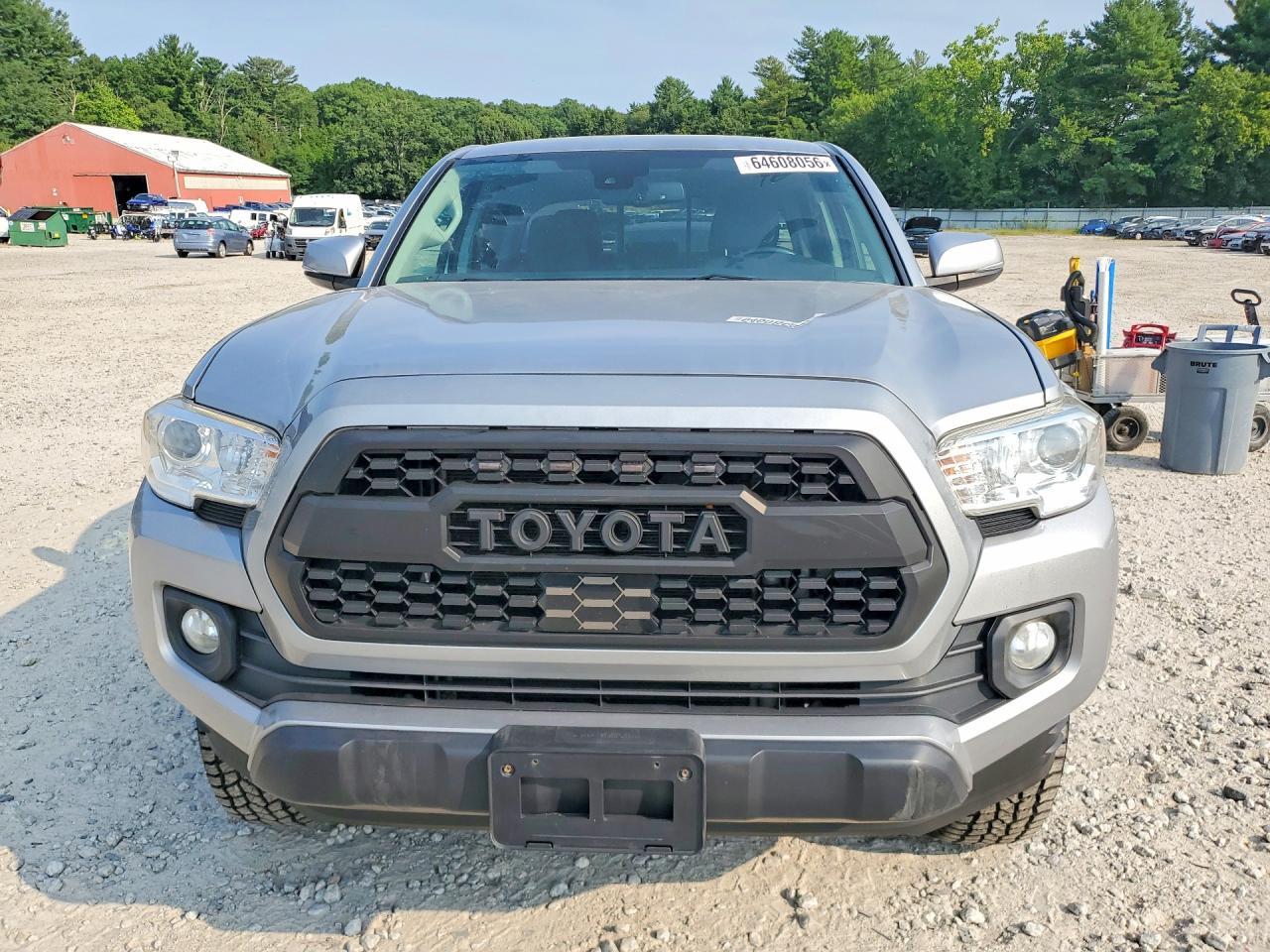 2020 TOYOTA TACOMA SR5 V6 — Фото 5 из 12