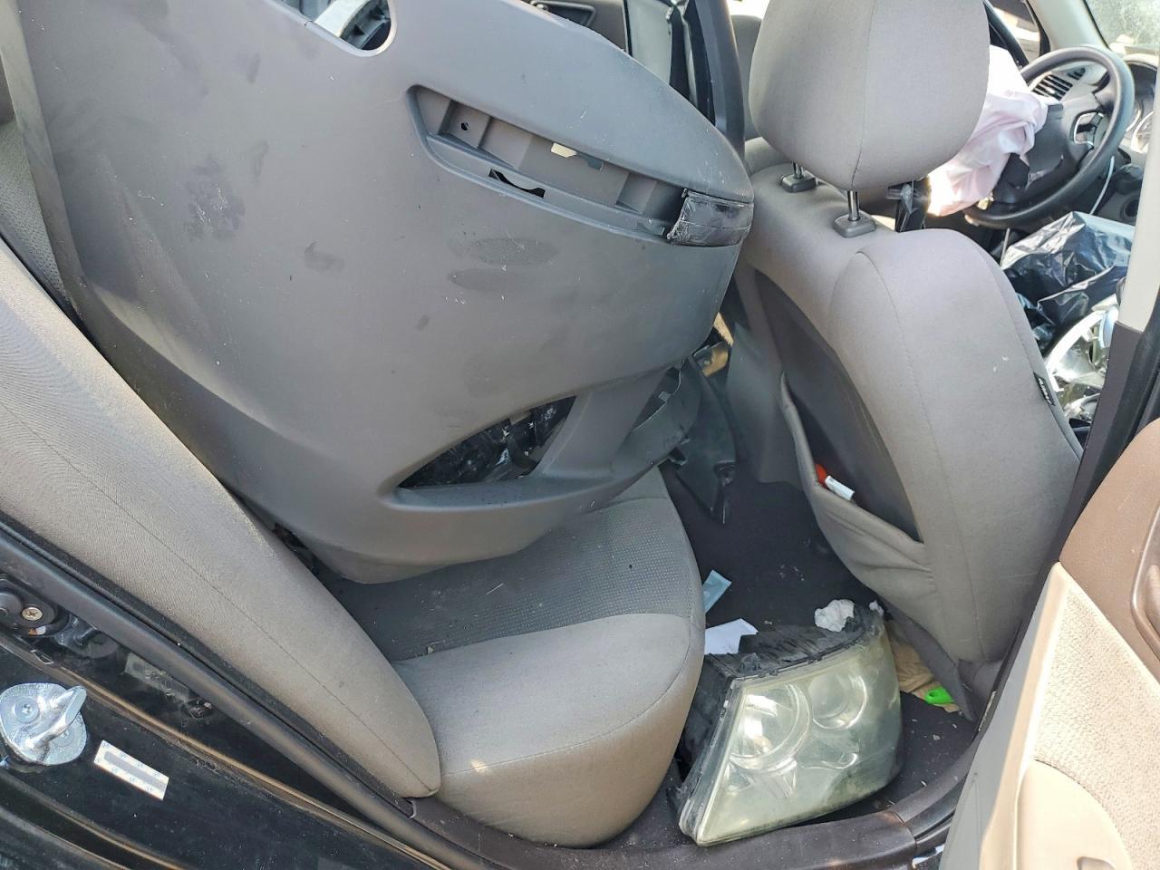 2010 HYUNDAI SONATA GLS — Фото 10 из 12