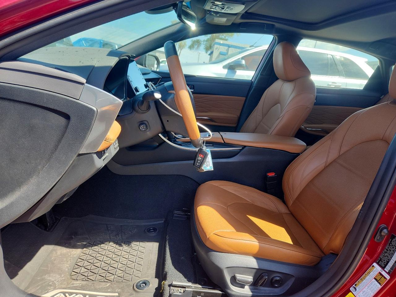 2020 TOYOTA AVALON LIMITED — Фото 7 из 12