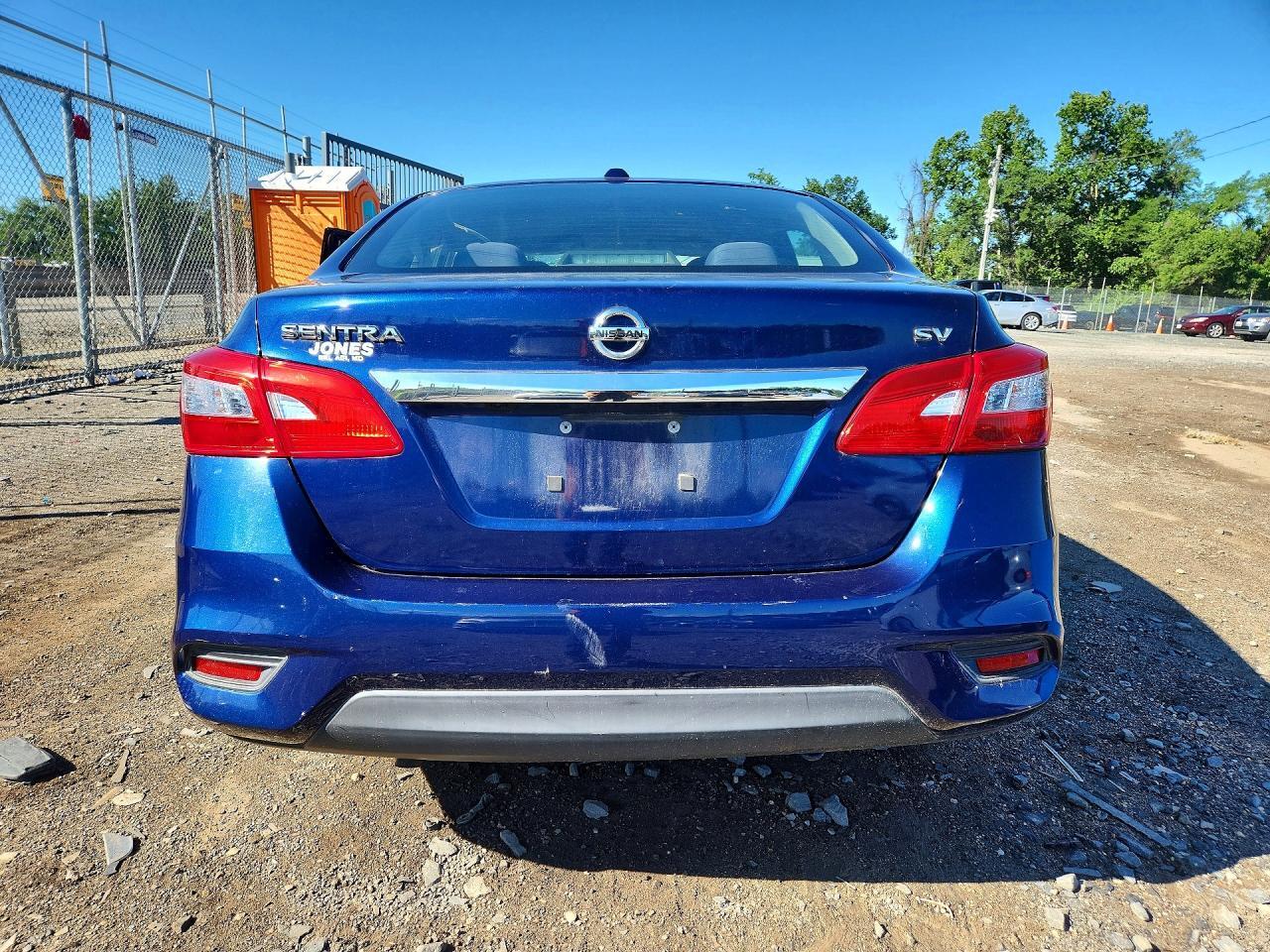 2016 NISSAN SENTRA SV — Фото 6 из 13