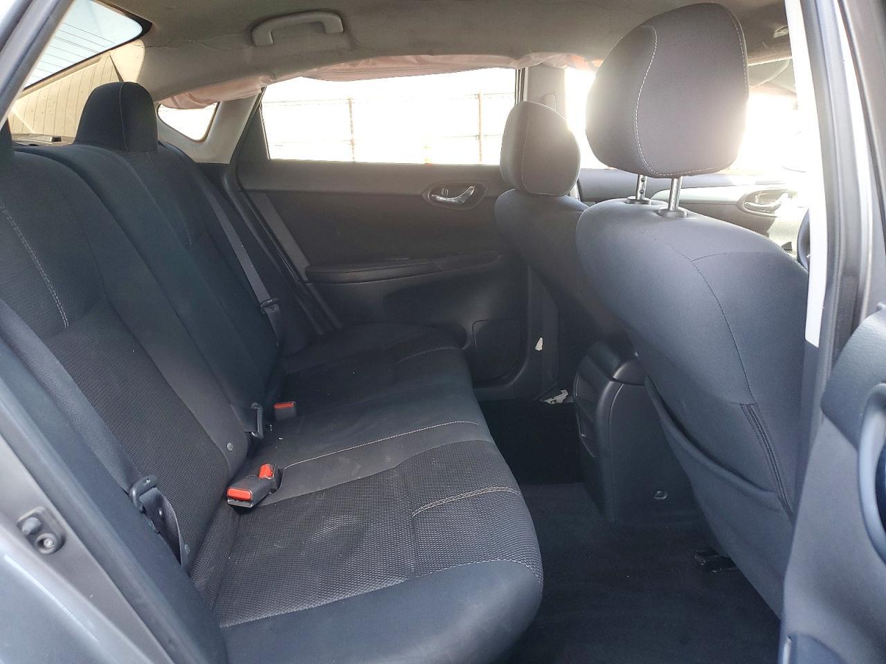 2016 NISSAN SENTRA S — Фото 10 из 12