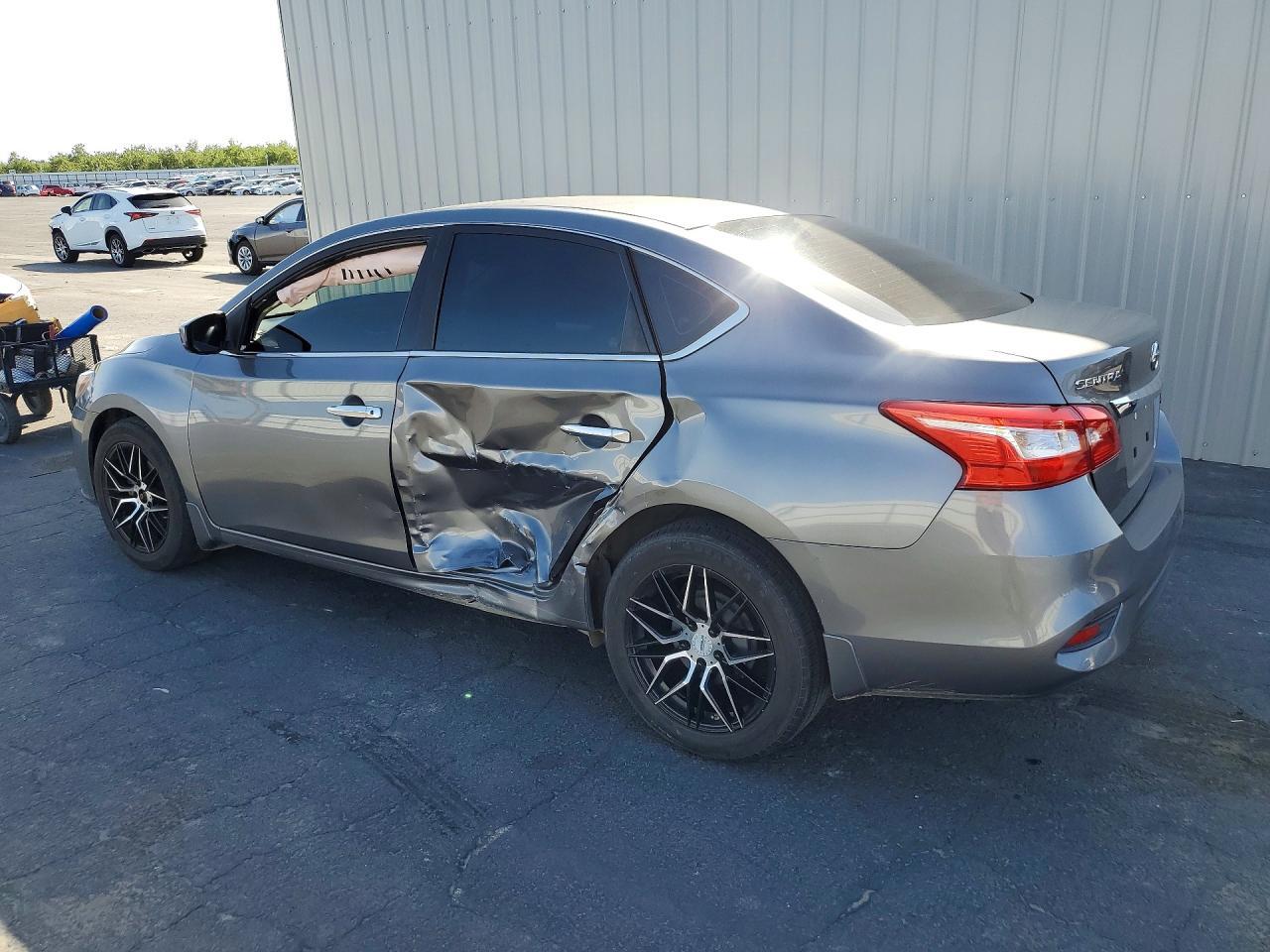 2016 NISSAN SENTRA S — Фото 2 из 12