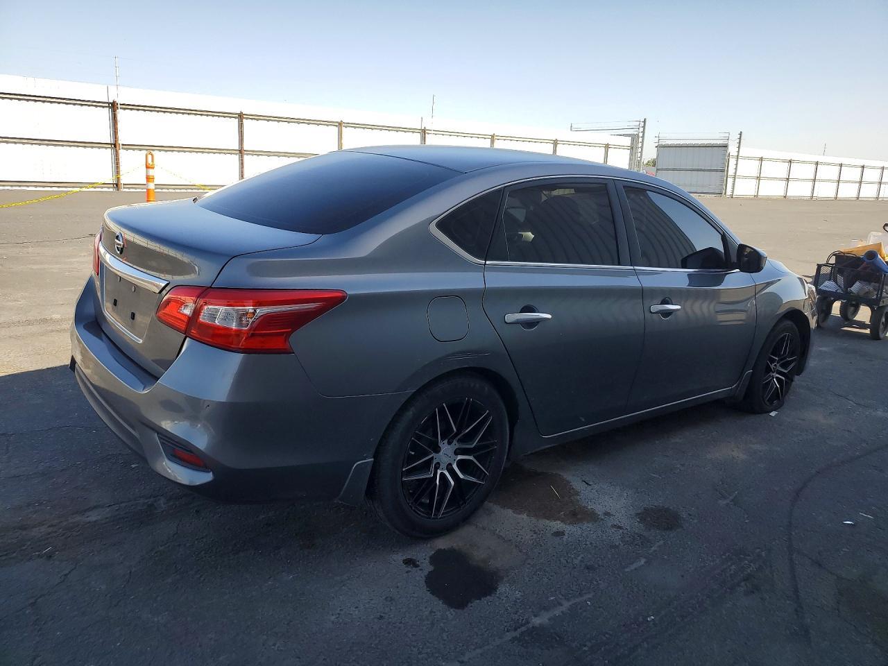 2016 NISSAN SENTRA S — Фото 3 из 12