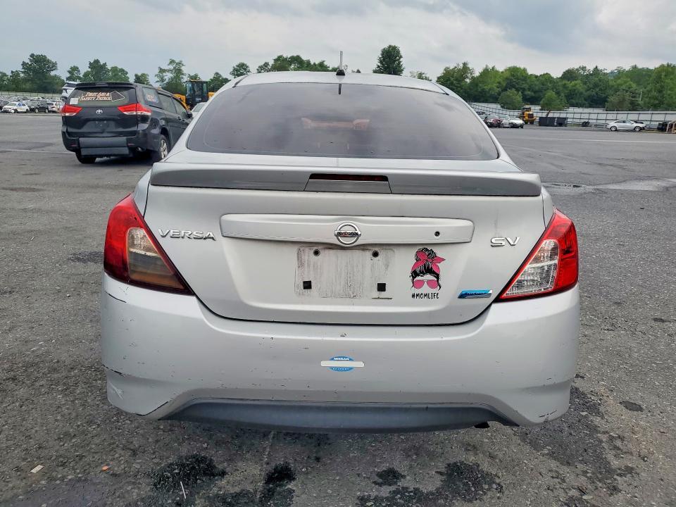 2016 NISSAN VERSA 1.6 SV — Фото 6 из 12