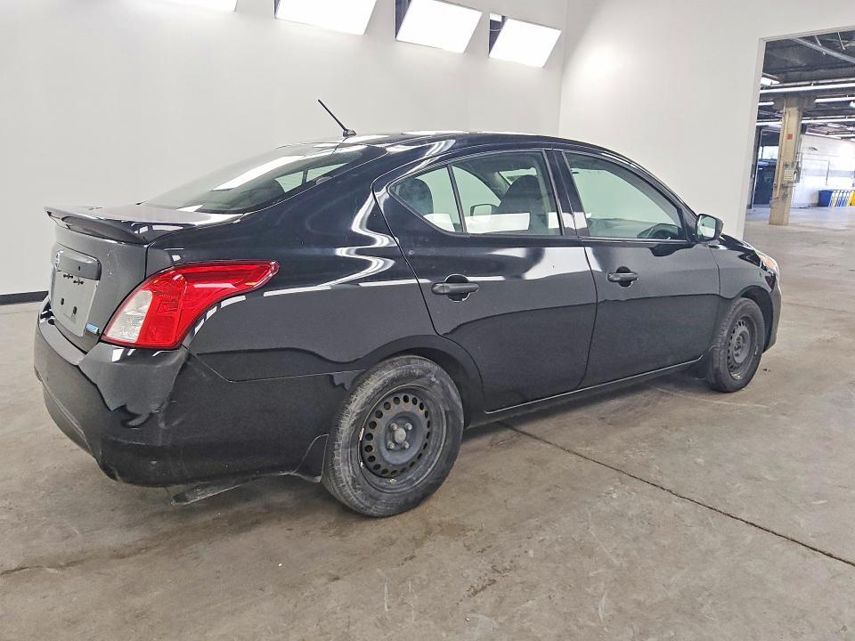 2016 NISSAN VERSA 1.6 S PLUS — Фото 3 из 12