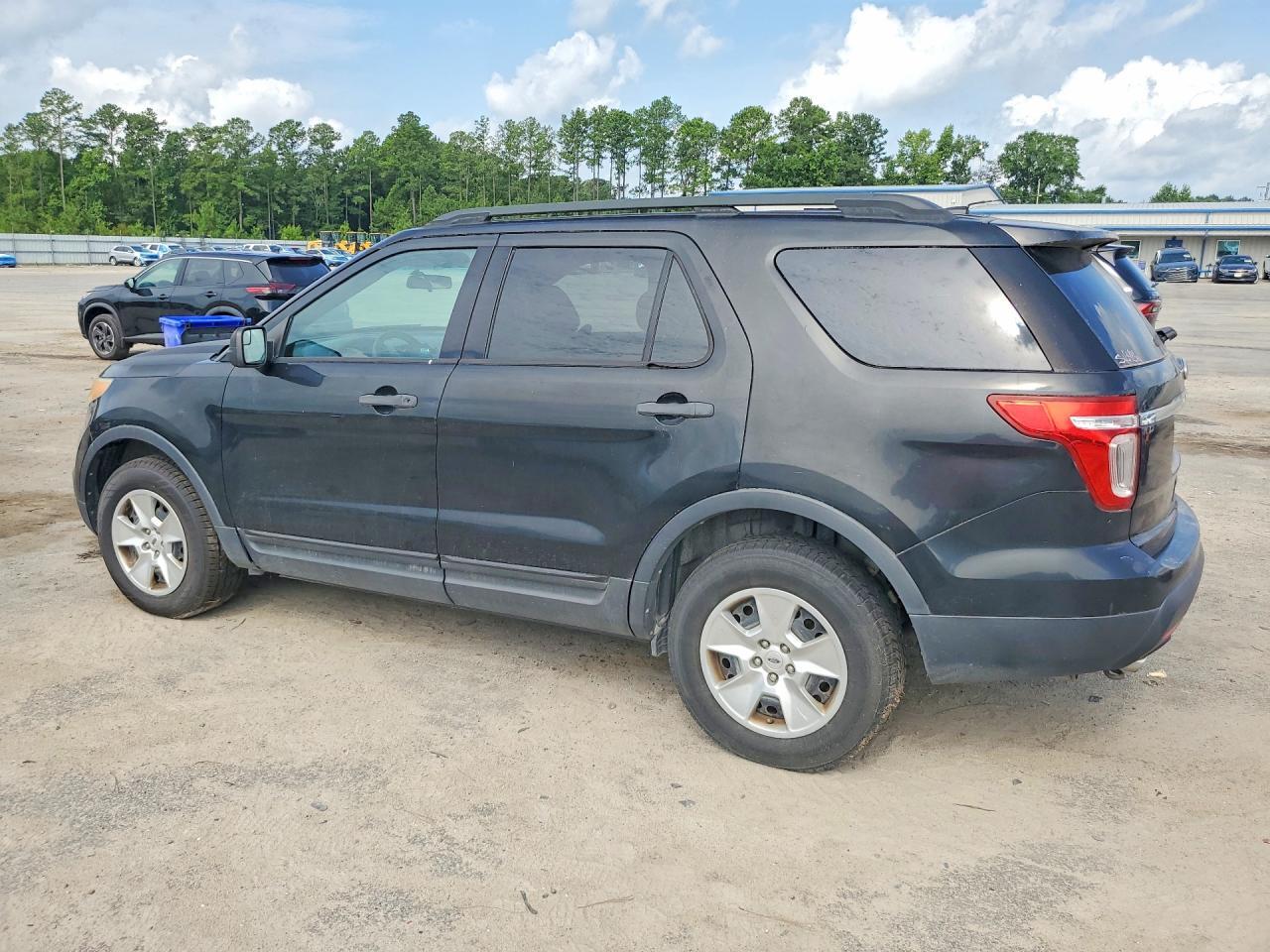 2013 FORD EXPLORER — Фото 2 из 13