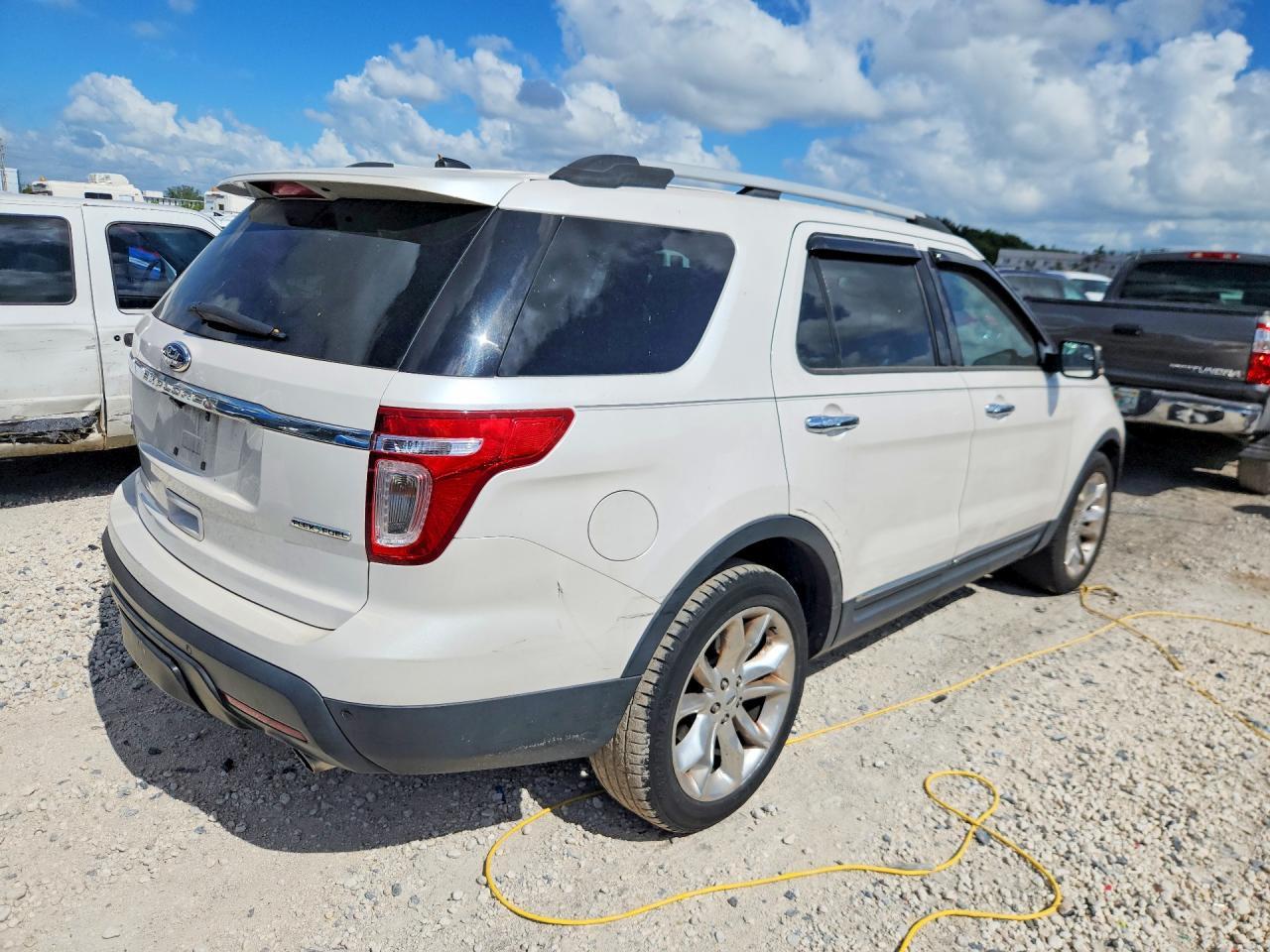 1FM5K7D81DGA10487 2013 FORD EXPLORER photo no. 3