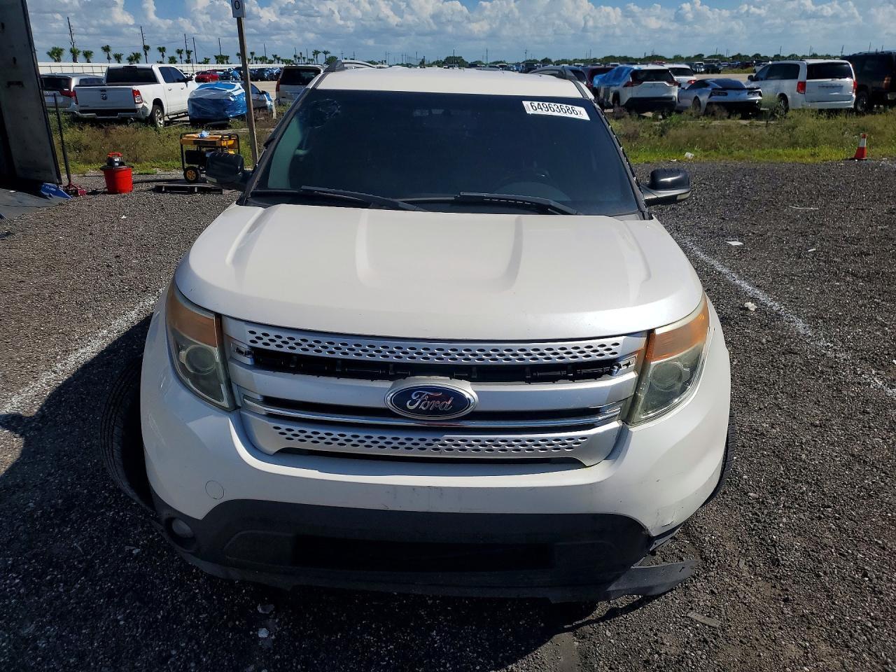 2013 FORD EXPLORER XLT — Фото 5 из 13