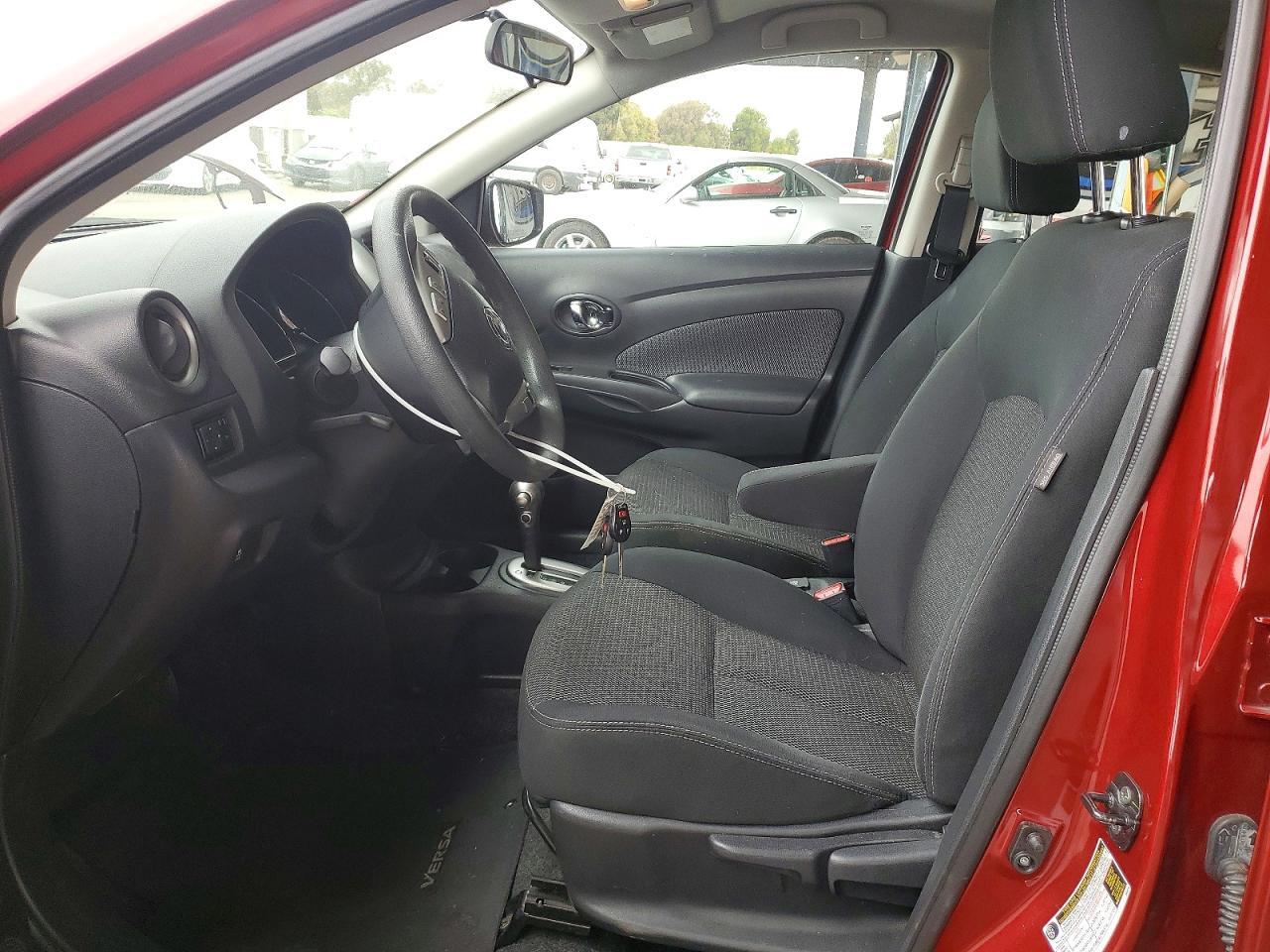 2016 NISSAN VERSA 1.6 SV — Фото 7 из 12