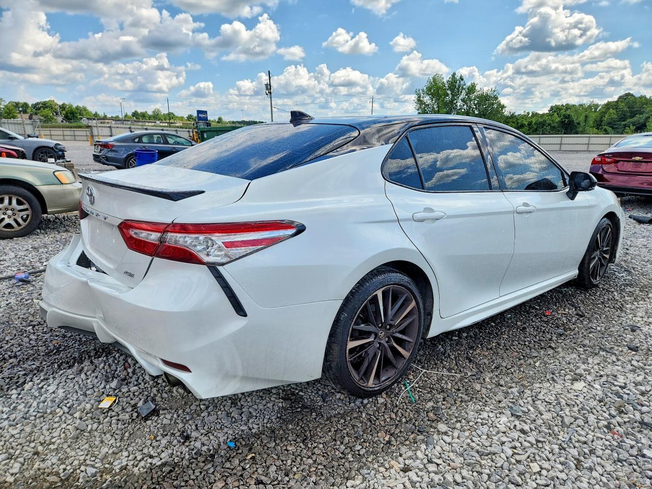2020 TOYOTA CAMRY XSE — Фото 3 из 12