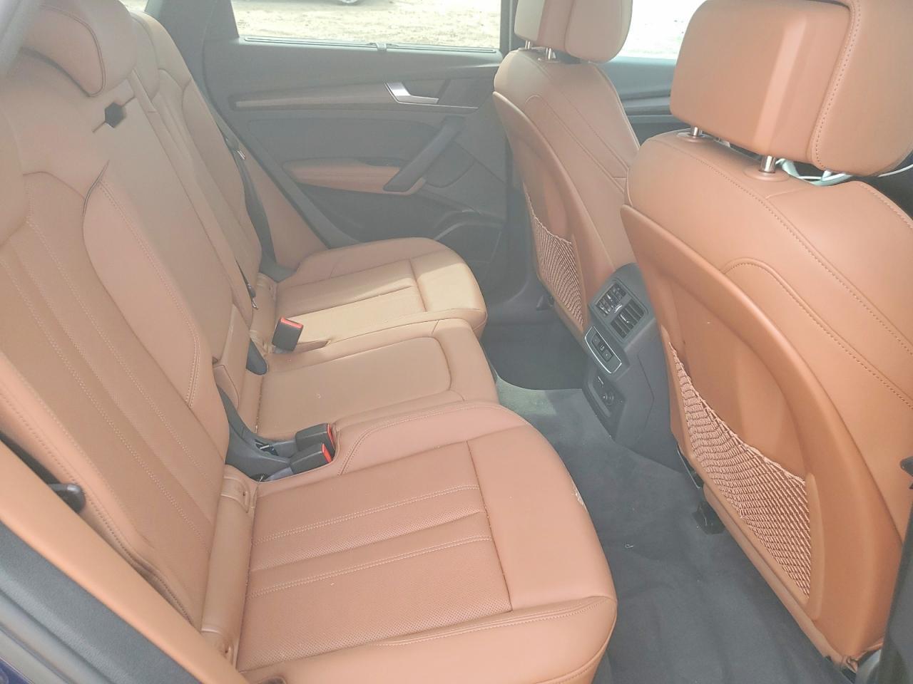 2025 AUDI Q5 PREMIUM PLUS 45 — Фото 11 из 13
