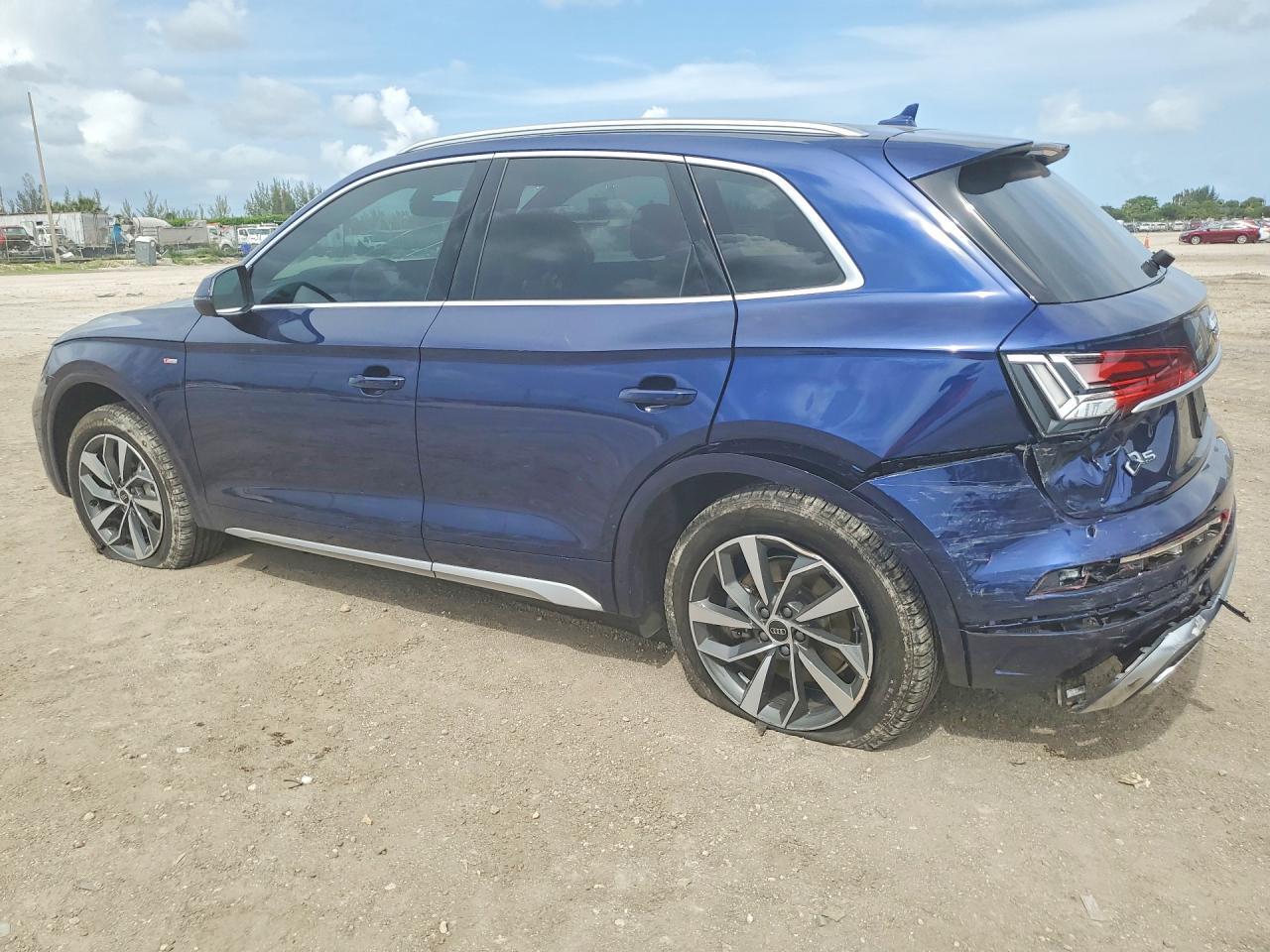 2025 AUDI Q5 PREMIUM PLUS 45 — Фото 2 из 13