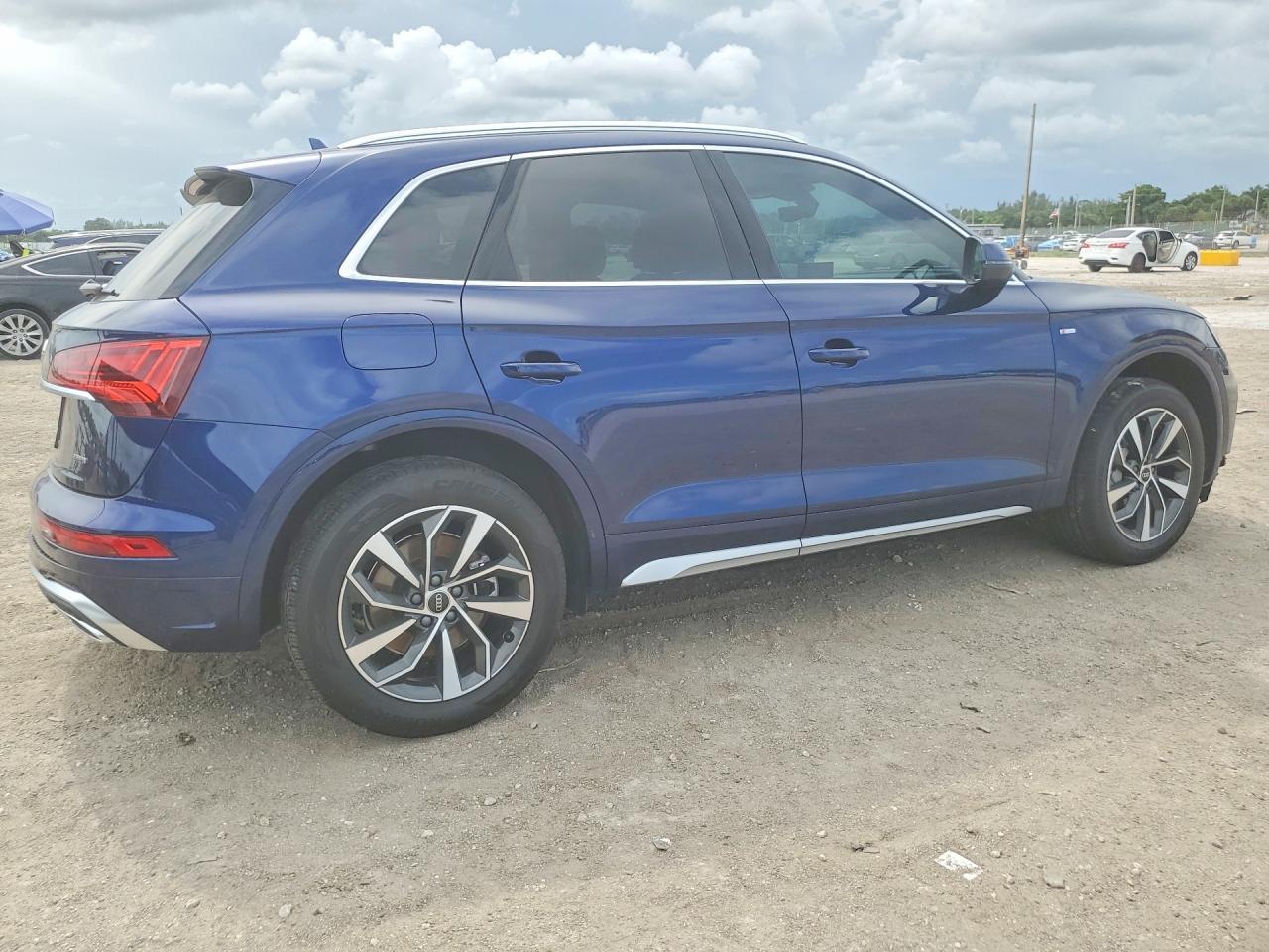2025 AUDI Q5 PREMIUM PLUS 45 — Фото 3 из 13