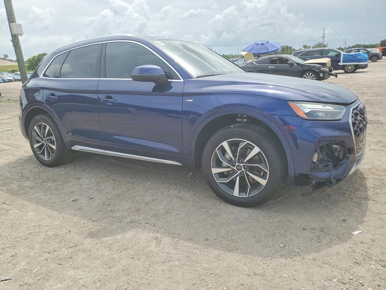 2025 AUDI Q5 PREMIUM PLUS 45 — Фото 4 из 13