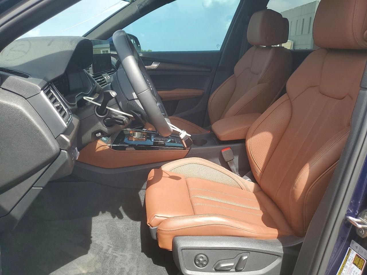 2025 AUDI Q5 PREMIUM PLUS 45 — Фото 7 из 13