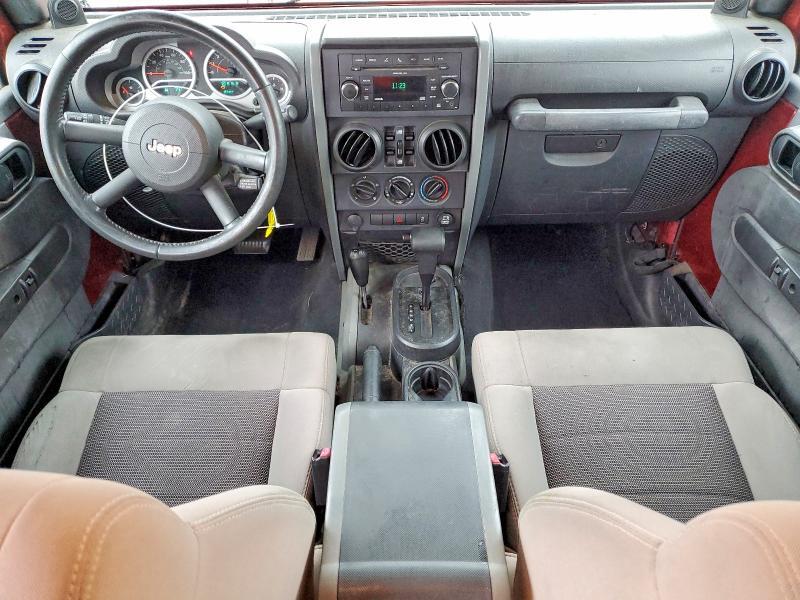 2010 JEEP WRANGLER UNLIMITED SPORT — Фото 8 из 13