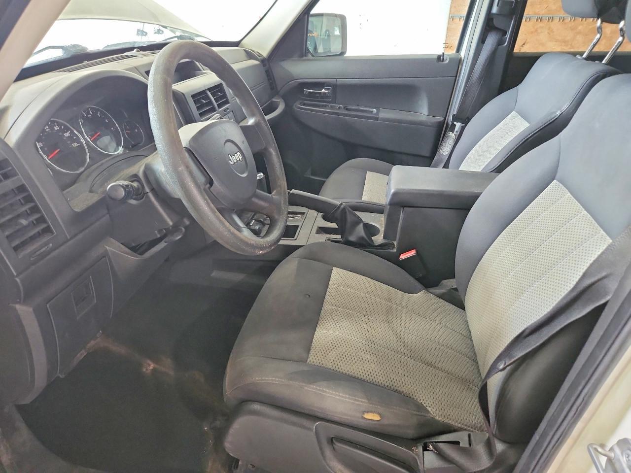 1J4PN2GK6AW111583 2010 JEEP LIBERTY photo no. 7