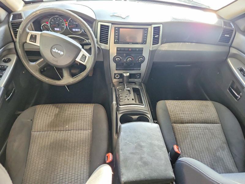 2010 JEEP GRAND CHEROKEE LAREDO — Фото 8 из 13