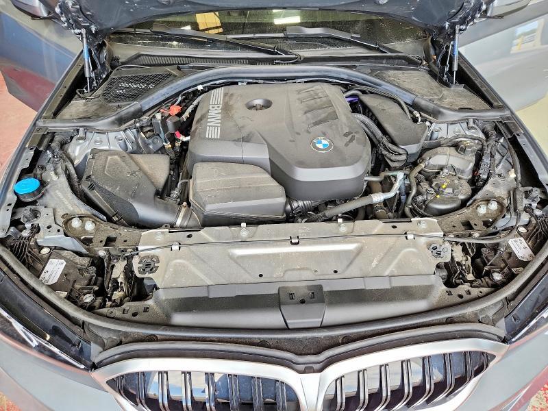 2025 BMW 330XI — Фото 11 из 12