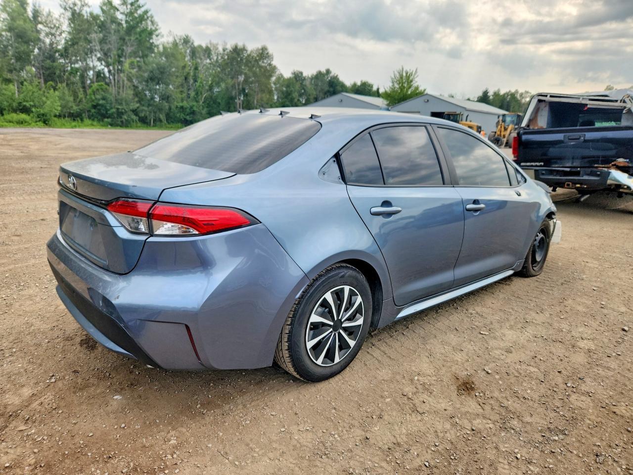 2020 TOYOTA COROLLA LE — Фото 3 из 13
